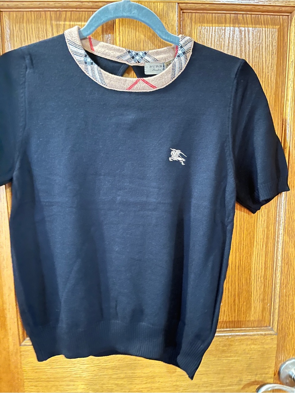 Burberry Black Short-Sleeve Crewneck with Beige Check Collar